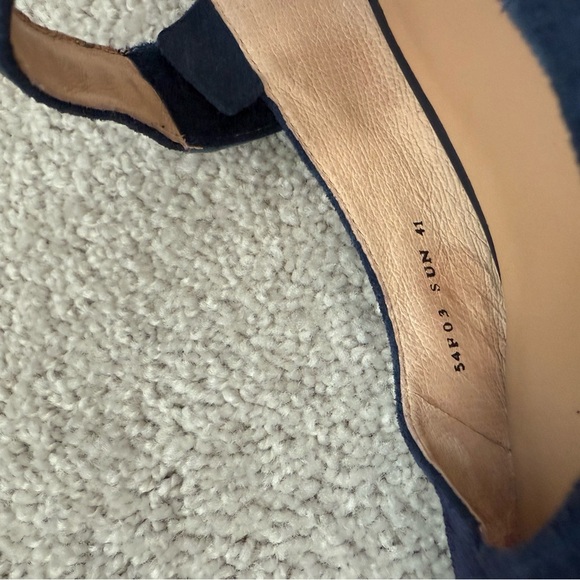 Sundance Chic Navy Suede Women's shoes size 41- however fit like a 40. - Picture 6 of 8